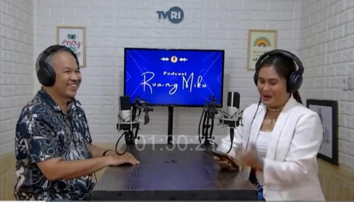Melayani dengan Hati: Dr Aqua Dwipayana Kupas Komunikasi Publik di Podcast Ruang Miku TVRI Maluku