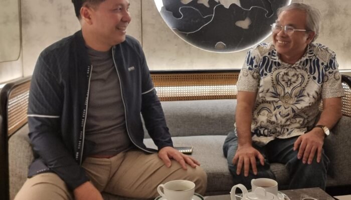 Belajar Tanpa Batas: 3 Jam Bermakna Bersama Irjen Pol Roycke, Dr Aqua Penuh Inspirasi