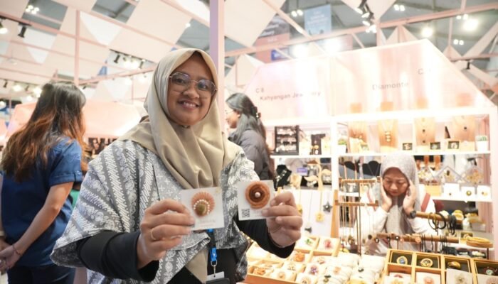 Makin Bersinar, UMKM Perhiasan Asal Mojokerto Siap Go Global Berkat Dukungan BRI