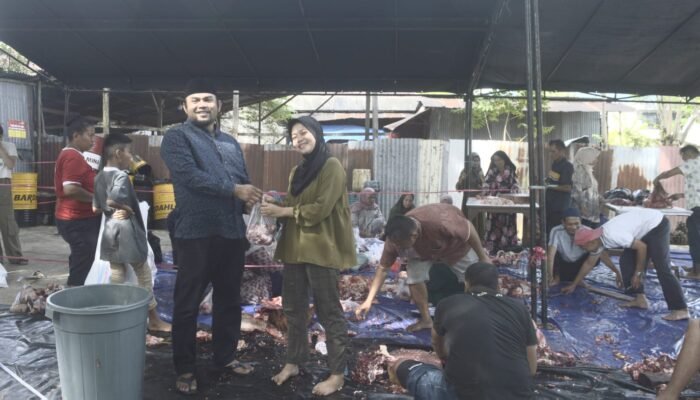 Tiga Ekor Sapi Dikurbankan, Dani Faizal Rajo Mantari Alam Ajak Warga Lubuk Kilangan Tingkatkan Kepedulian Sosial