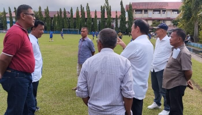 Rapat Koordinasi Perdana Klub PSTS Tabing, Desri Ayunda dan Pengurus Lakukan Graund Check Sekretariat